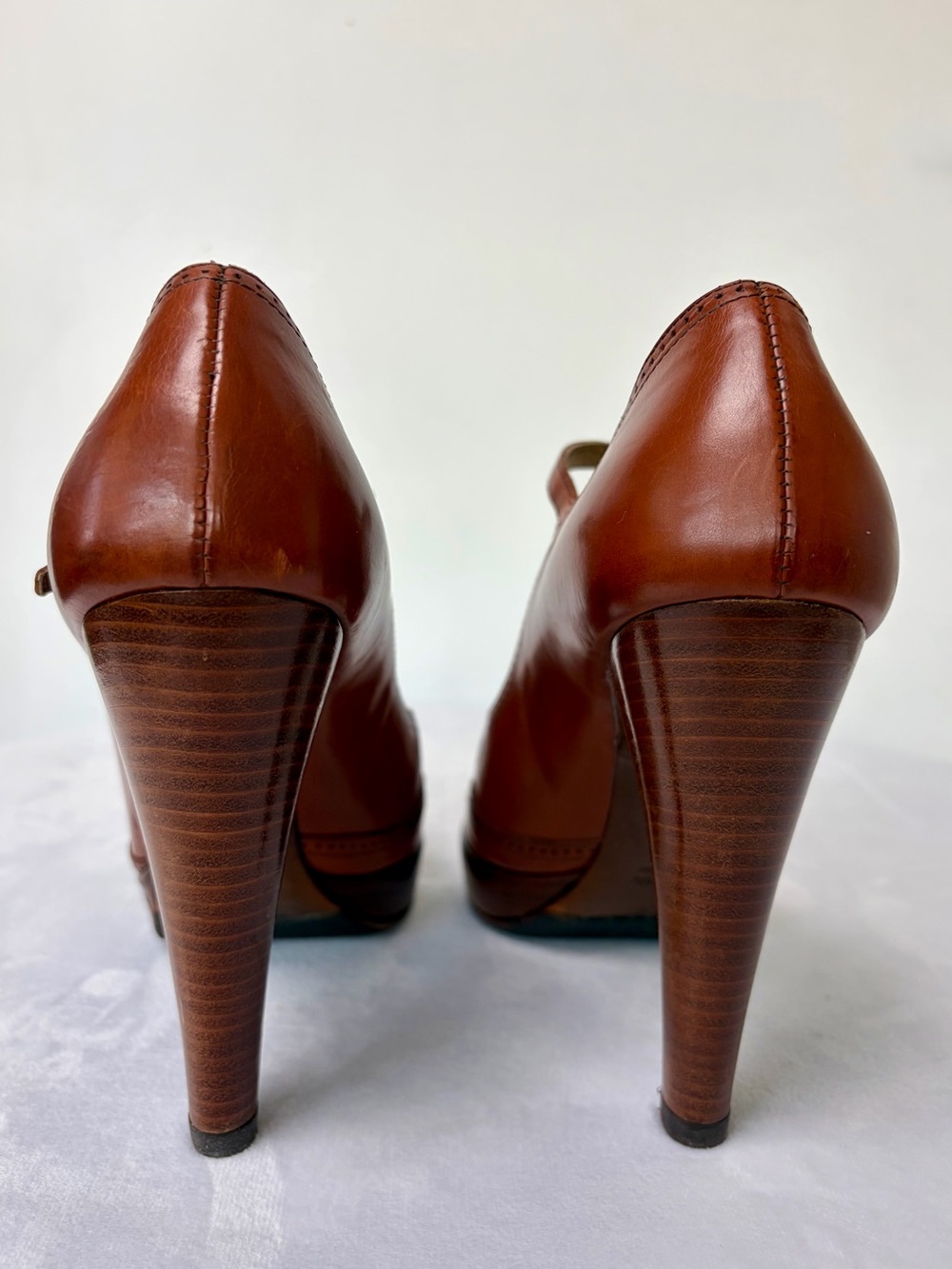 Prada Leather Mary Janes w/brogue detailing and bow, buckle, wooden heel, 37,EUC - Picture 5 of 14
